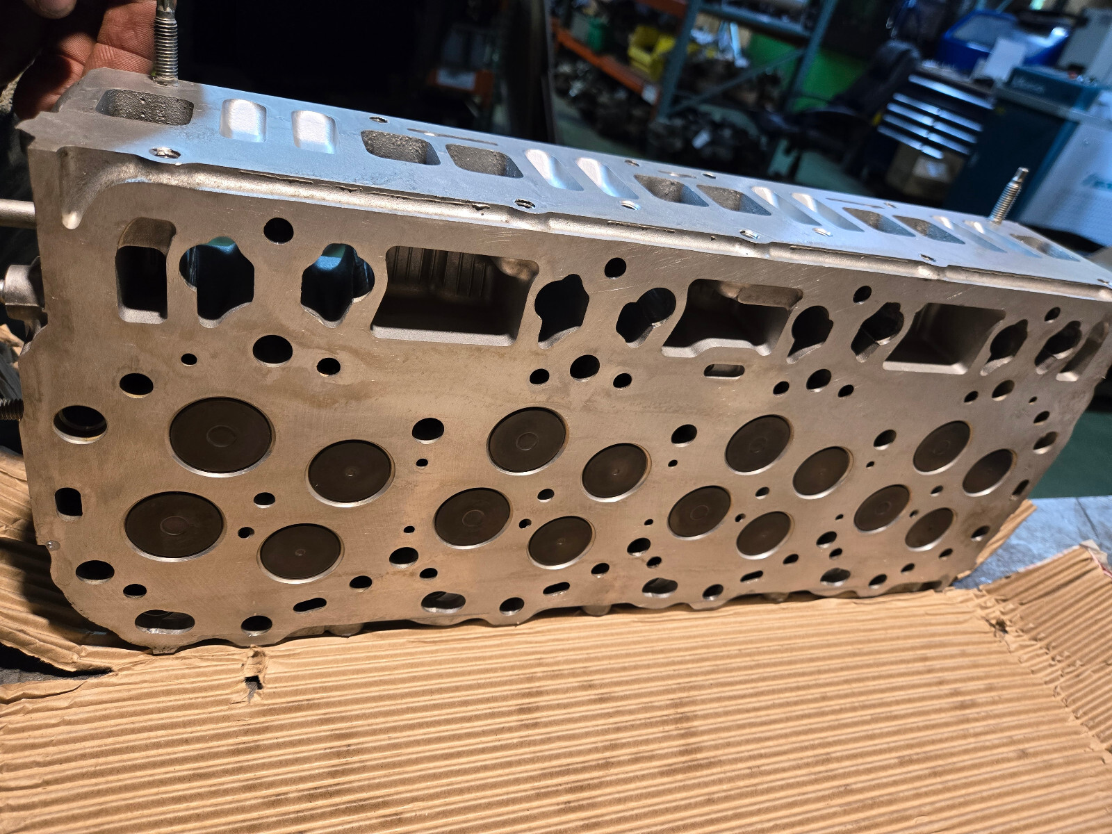 REMAN 11-16 2011-2016 LML DURAMAX 6.6L RH PASSENGER SIDE CYLINDER HEAD - Picture 7 of 12