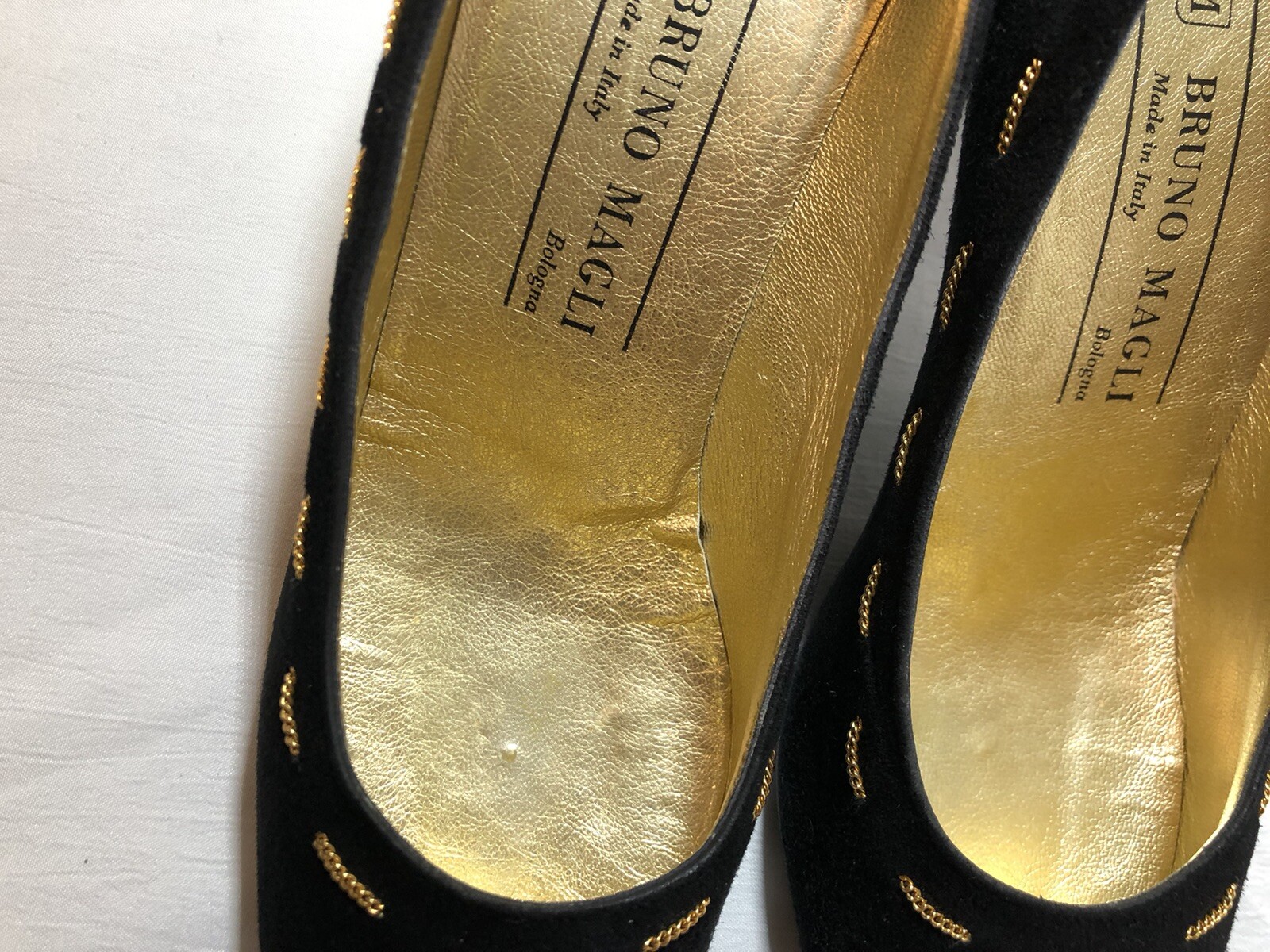BRUNO MAGLI Pumps Classic Black Suede Leather Sole Dress Shoes Made in  Italy 9.5: купить с доставкой из США, цена 3 447 руб - (313775845484)