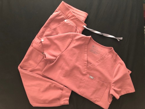 FIGS Mauve Scrub Set - Small Catarina Top Medium Petite