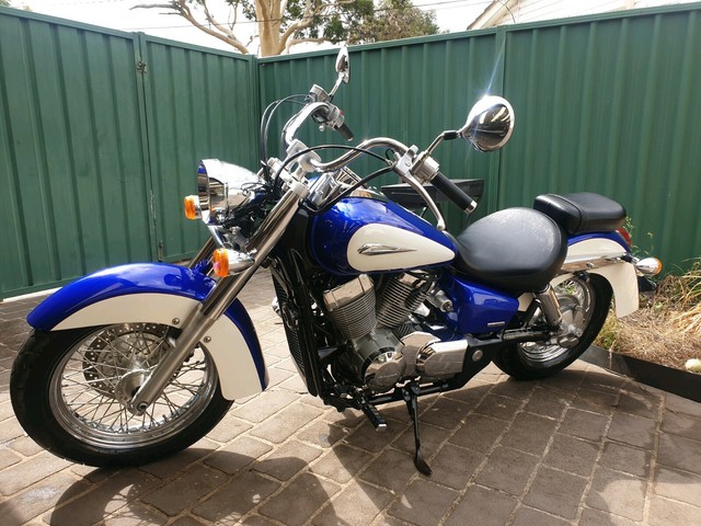Honda shadow phoenix 400