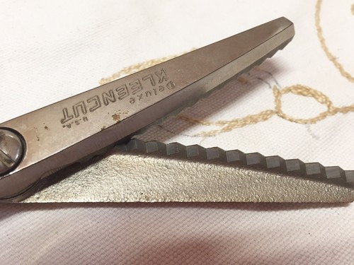 Kleencut Vintage Pinking Shears Scissors With Original Box, Sewing Tool Notions