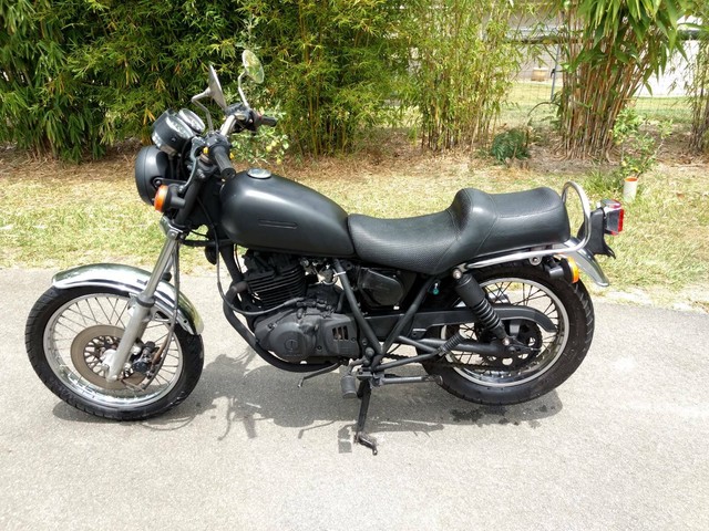Suzuki gn 200