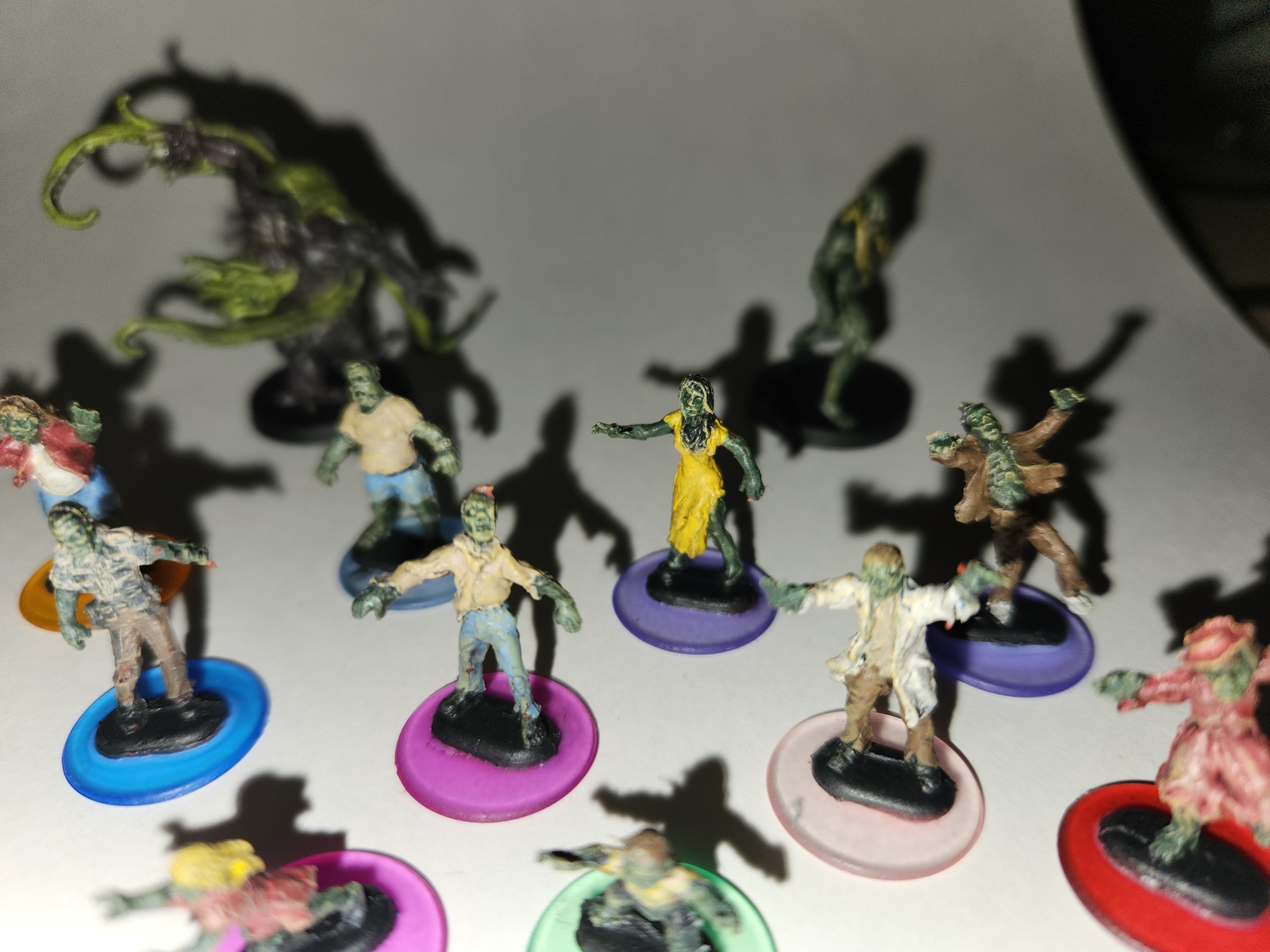 Zombies, (Set 2) (48 Figures, 12 Poses) Plastic Models 1/72 Alliance