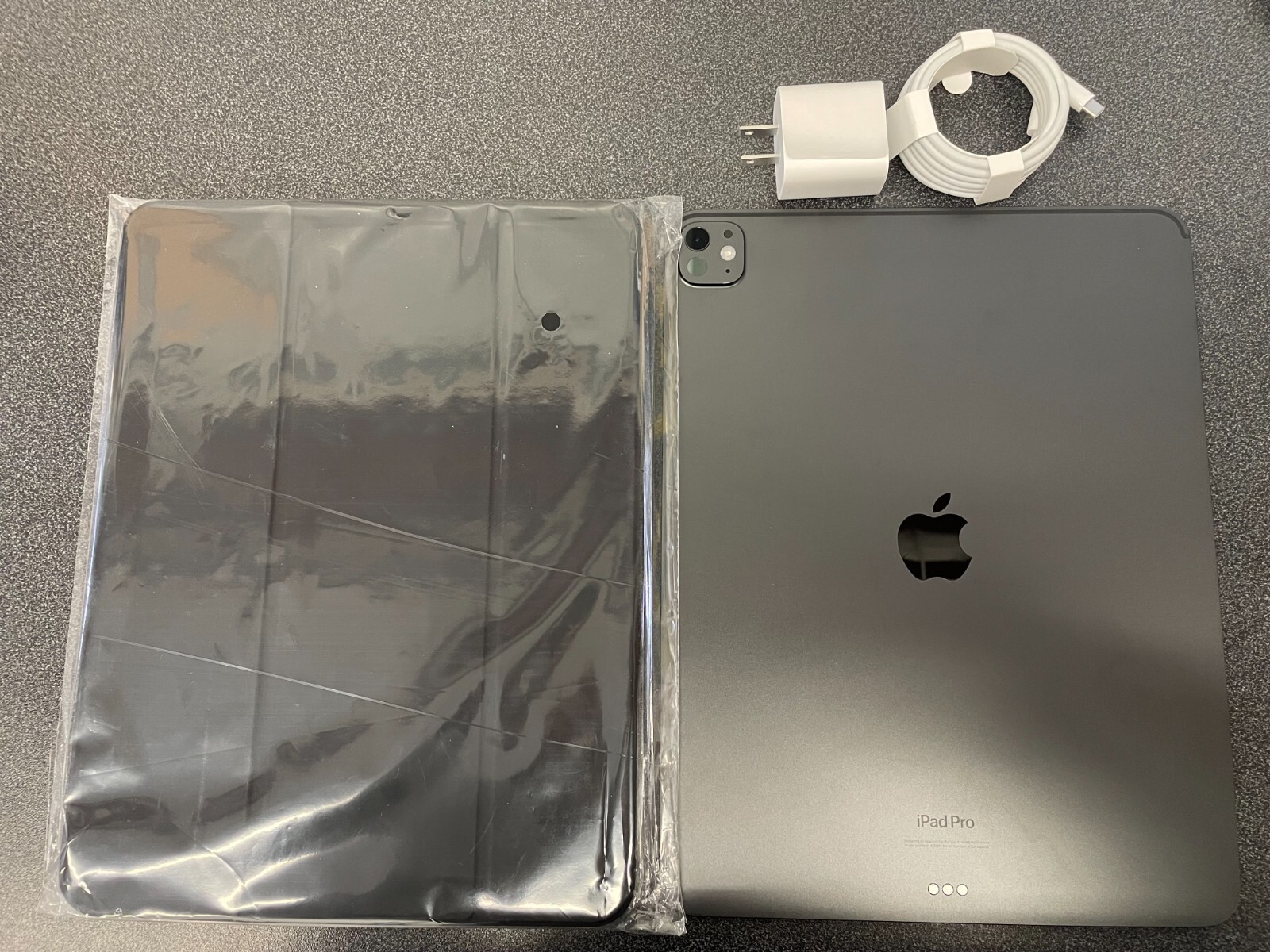 Apple iPad Pro 13インチ 512GB 新品 13インチiPad Pro Wi-Fiモデル 512GB（標準ガラス搭載