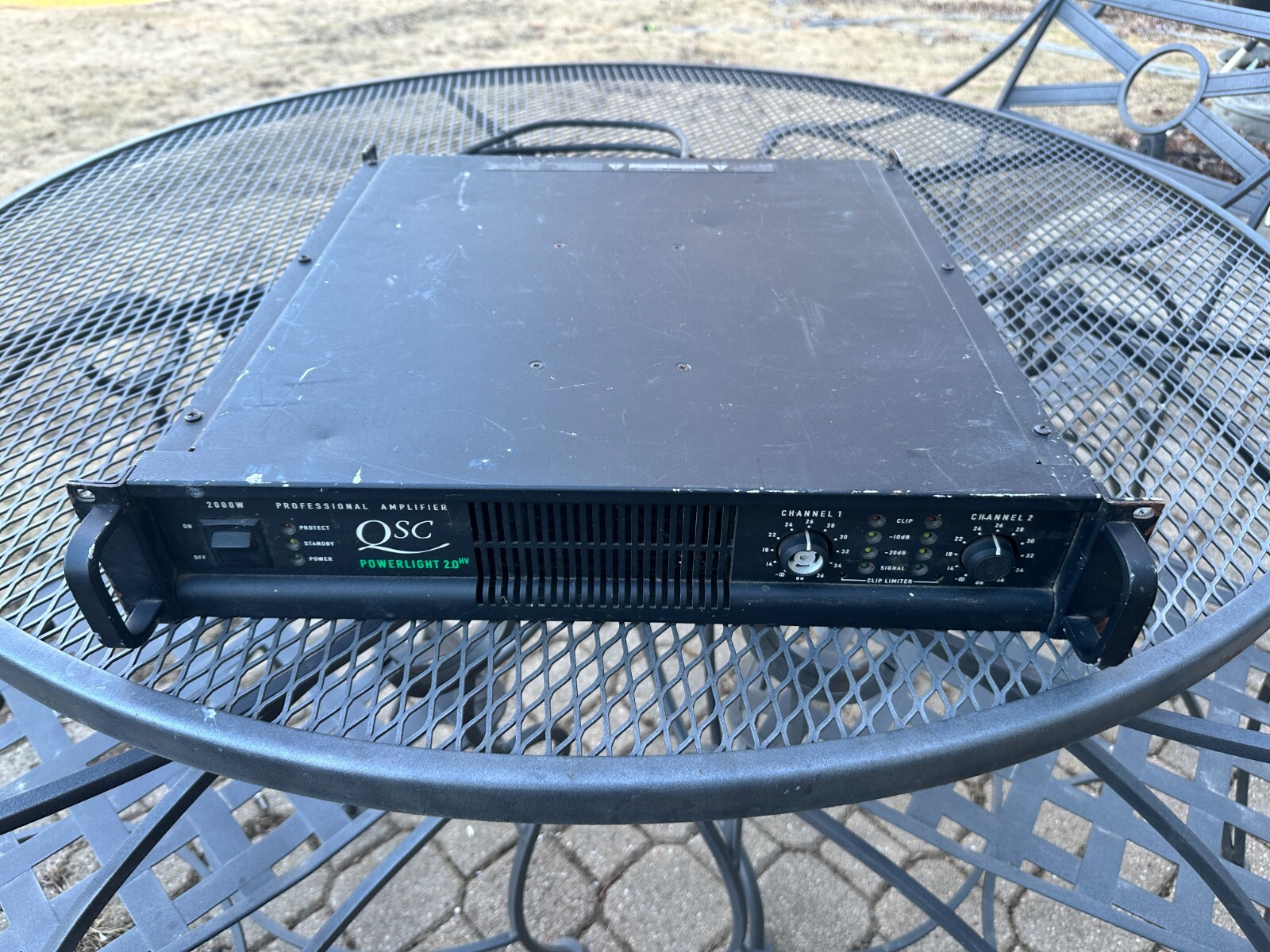 QSC PowerLight 2.0HV 2000 Watt Power Amplifier | eBay