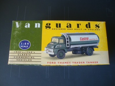 L172 Lledo Vanguards Die-cast VA9001 Castrol Ford Thames Trader Tanker 1:64