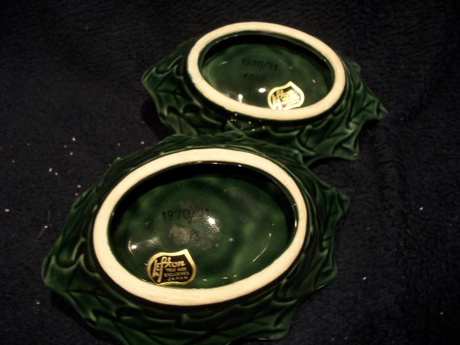 VINTAGE LEFTON GREEN HOLLY LEAF WITH BERRIES FINGER CANDLE HOLDERS 6002