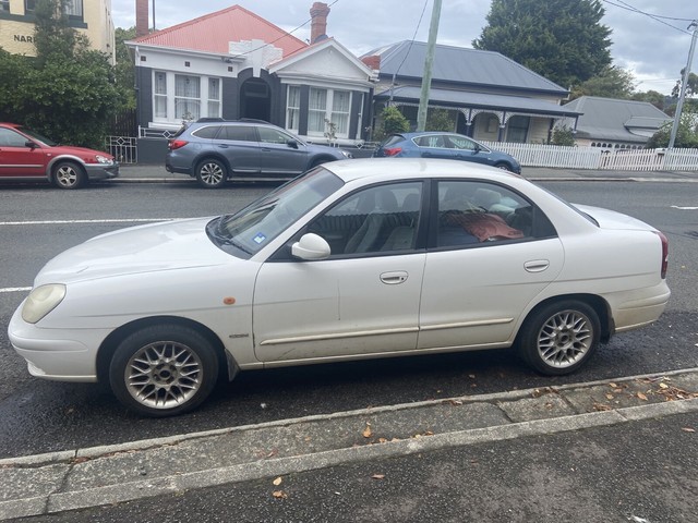 Daewoo nubira 2001