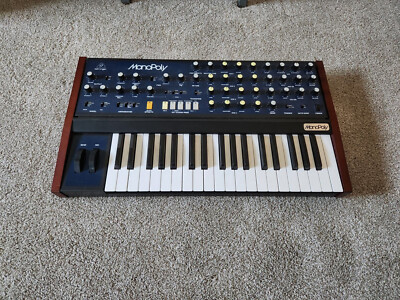 Behringer Monoply 37  Keyboard Synthesizer excellent condition 