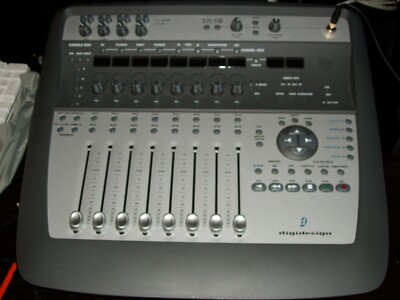Digidesign/Avid Digi 002 Digital Audio Interface Console  Good condition  works 