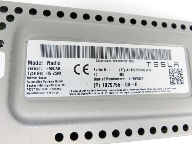 Tesla Model 3 Perf 20-23 Autoradio UKW / DAB RADIO MODUL Tesla Model 3 Perf 20-23 18.04.2023 1079755-00-E gebraucht Vorschau 3