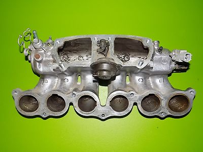 01 02 03 04 05 IS300 lower middle intake manifold + sensors OEM