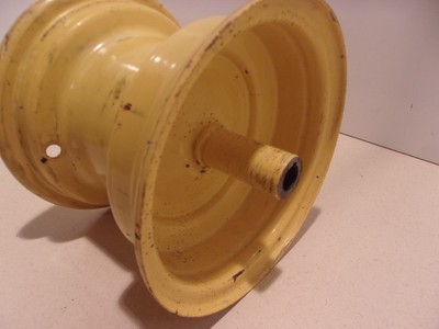 John Deere LX172 LX 172 Rear Rim Wheel AM101778
