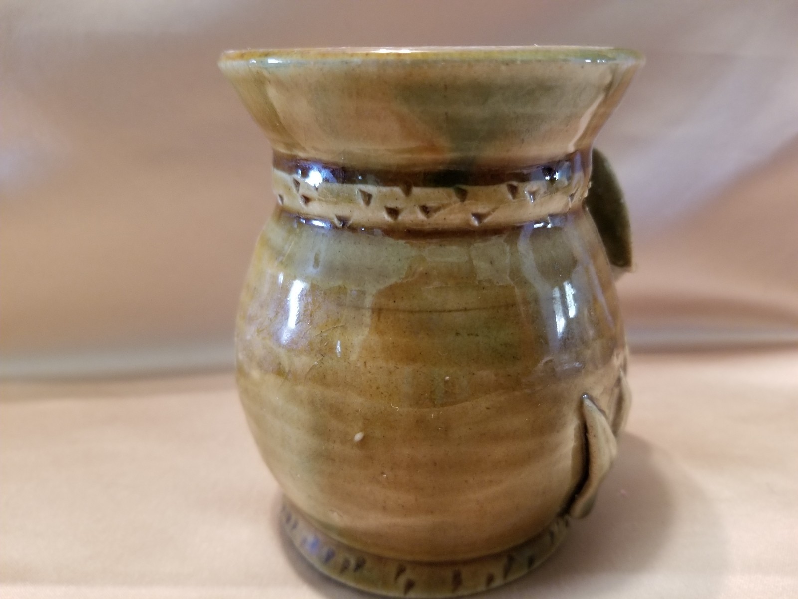 Vintage Studio Crafted Green Frog & Lilly Pad Vase Beautifully Glazed Signed   R