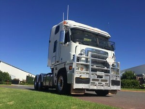 Freightliner Argosy 110 Cab Over Sleepper Primemover