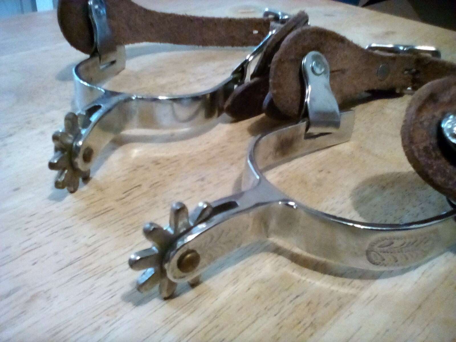 vintage pair of spurs with adjustable leather buckels for boy or girl,cowboys