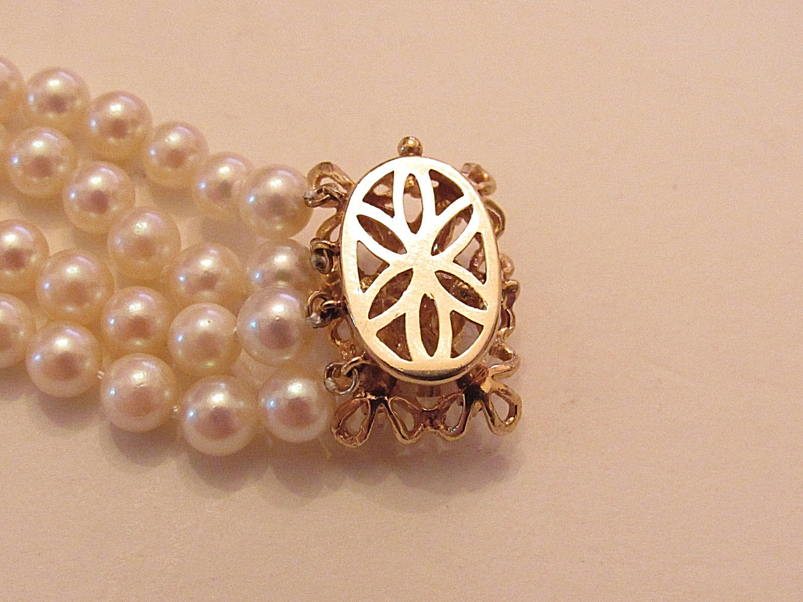 Elegant Cultured Pearl Bracelet 14K Yellow Gold Clasp Diamond Sapphires Emeralds