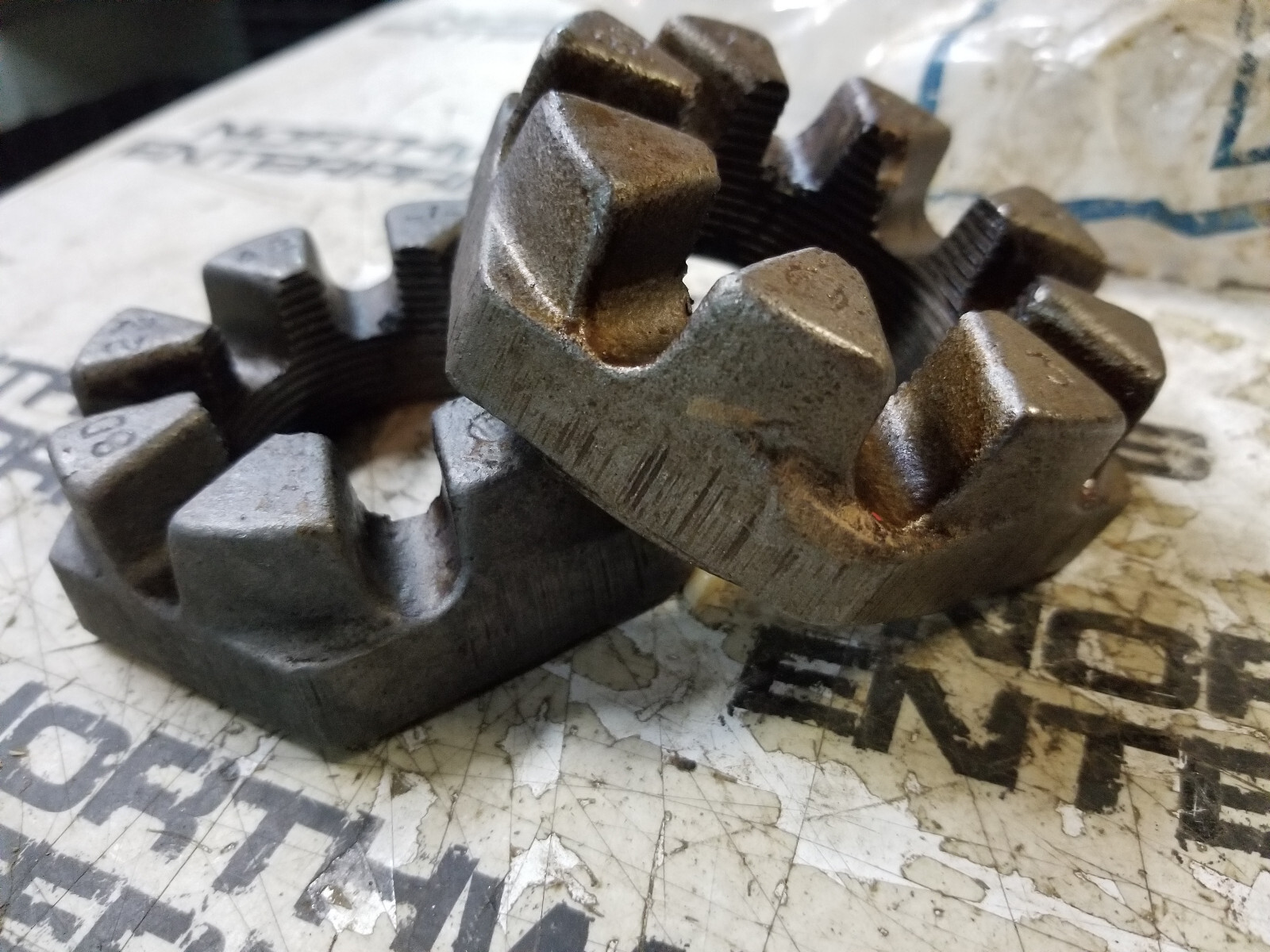 LOT OF 2PC - CATERPILLAR OEM CAT 8D-2348: 2''-12 Hex Castle Nut 8D2348 - Picture 2 of 4