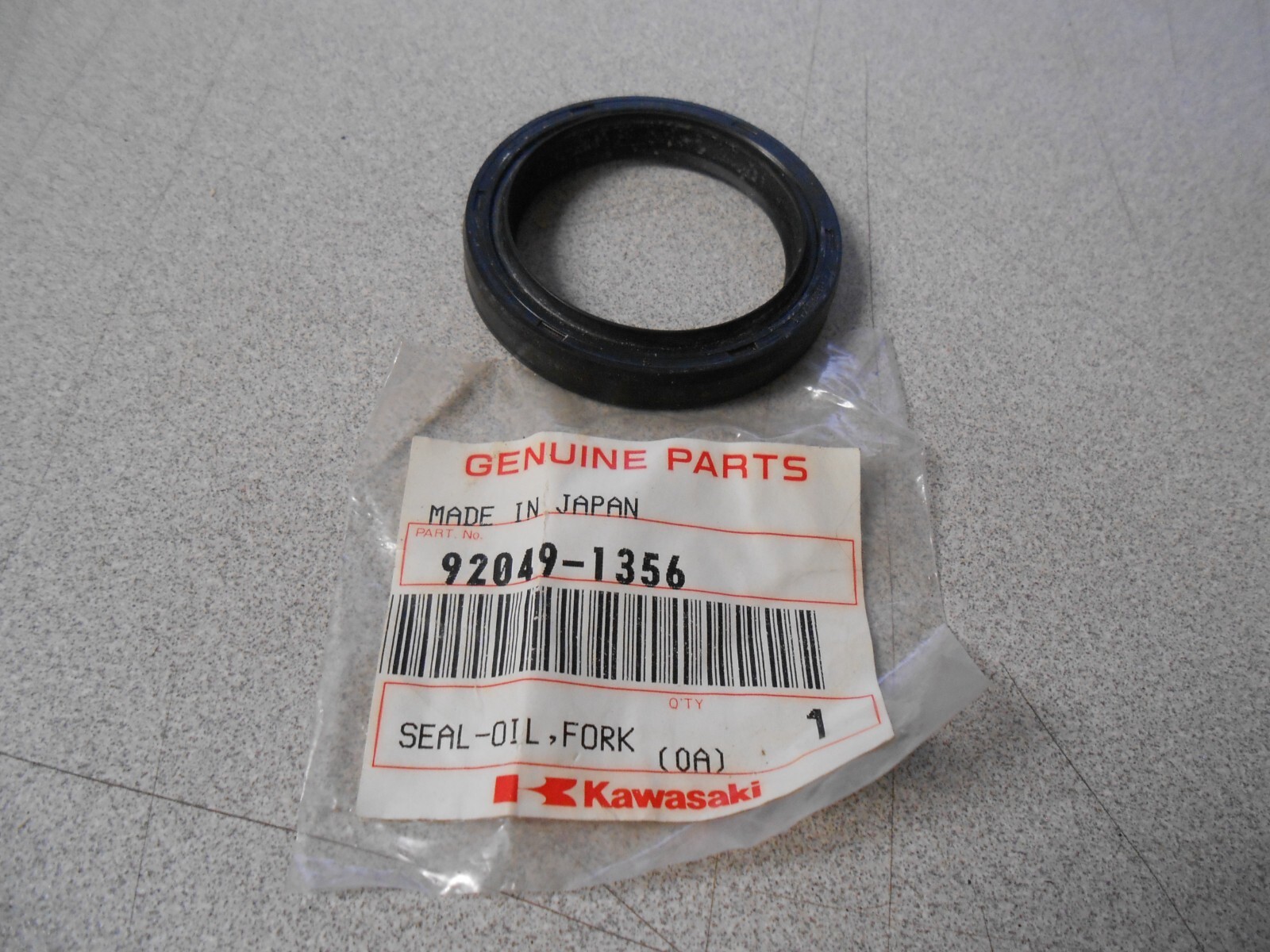 NOS Kawasaki OEM Oil Seal 95-97 ZX600 78-80 KZ1000 79-82