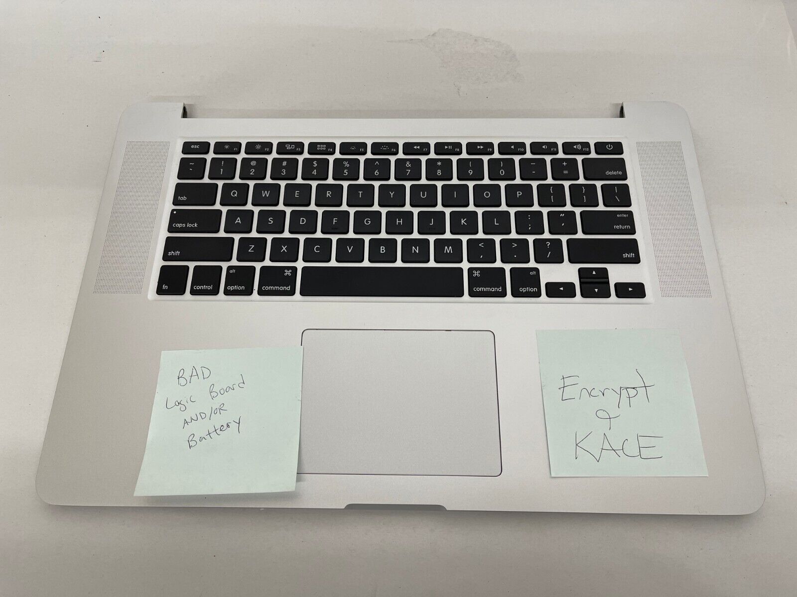 Apple MacBook Pro A1398 (EMC 2909) Mid-2015 - No Screen | eBay Apple MacBook Pro A1398 (EMC 2909) Mid-2015 - No Screen | eBay