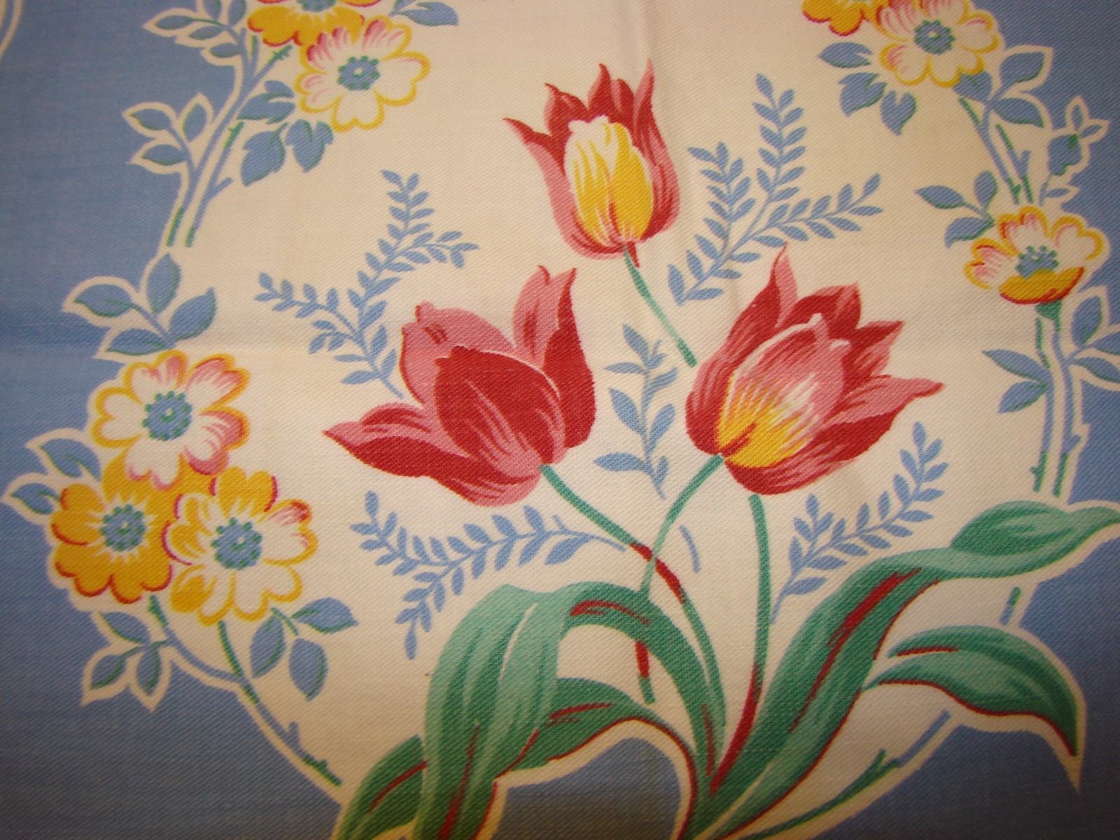 2 VINTAGE 1940's Tea Towel floral tulips  Print  28