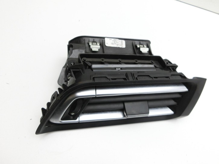 Peugeot 308 II 17-21 Luftdusche Luftdüse Rechts Peugeot 308 II 17-21 06.04.2021 1303823XZD 10003397 gebraucht Vorschau 2