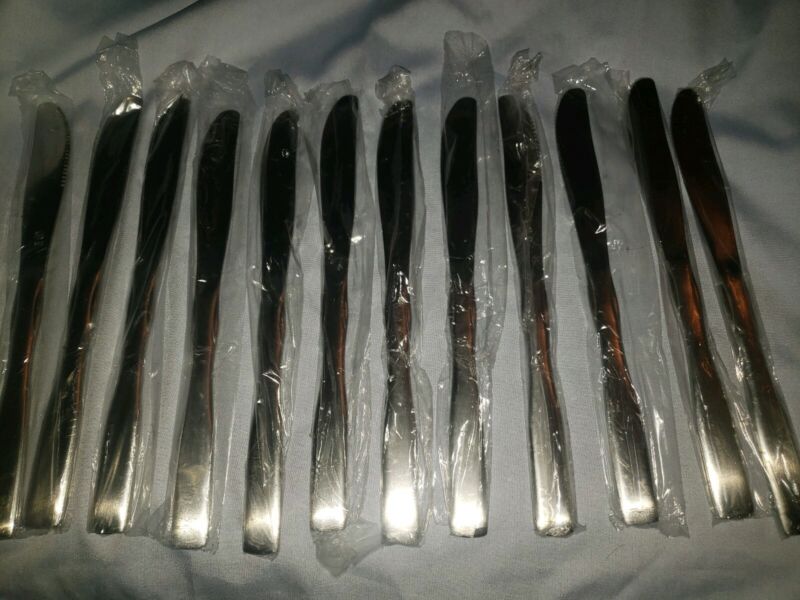 Lot of 12 World Tableware Brandware Stainless Steel 285 Butter Knives.