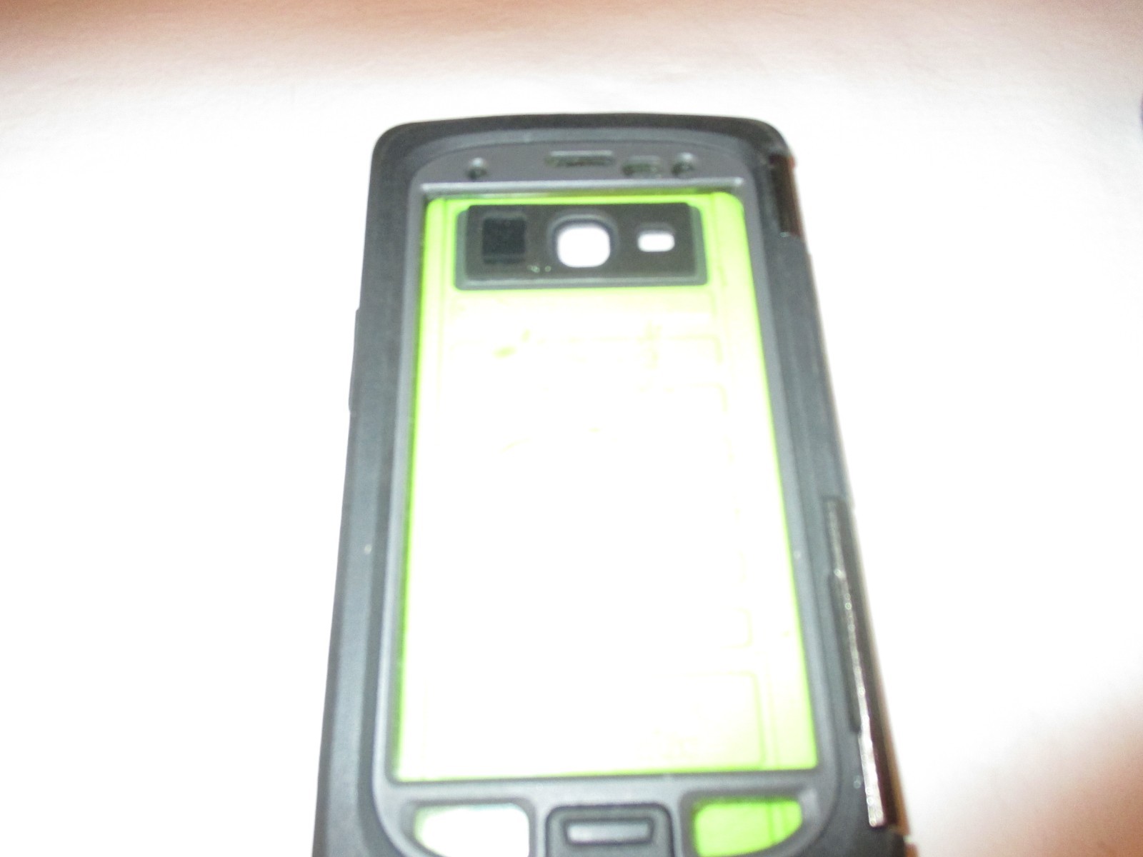 3) Cell Phones 2) SAMSUNG & 1) LG, Otterbox case 2 batteries, and 2 chargers
