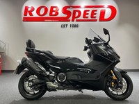 Yamaha TMAX TECH MAX 560 scooter, 2024