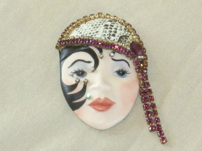 Handmade Pin Flapper Retro Woman Rhinestone 3
