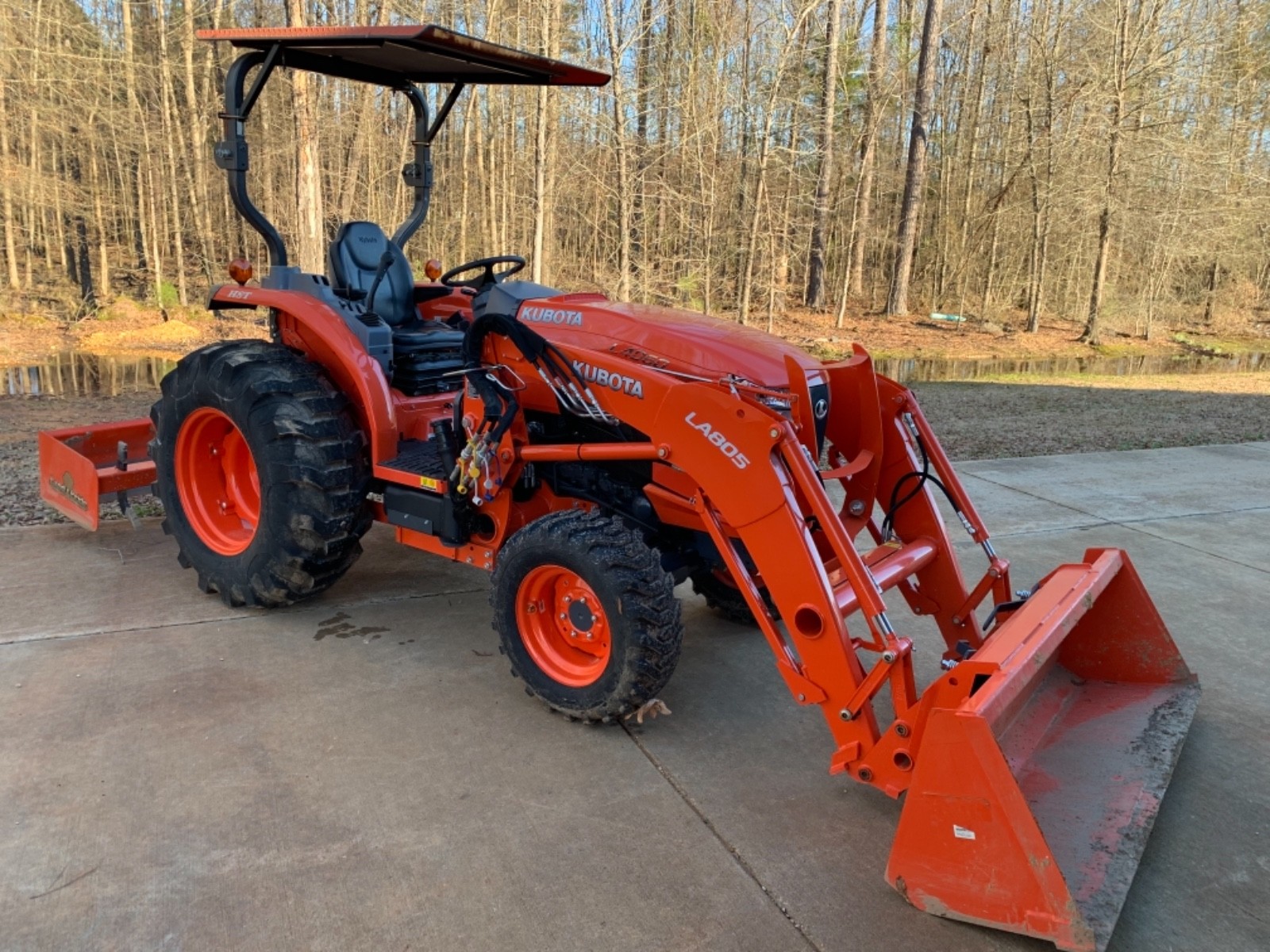 2018 Kubota 4060 4x4 tractor new condition 25 hours comes with land plane/box bl