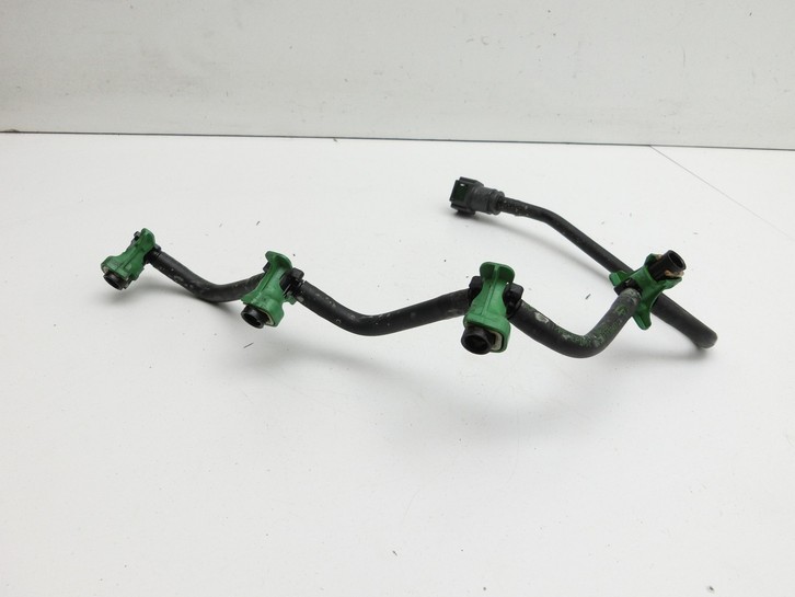 Volvo V40 525 12-16 D2 1,6 84KW Rücklauf Leitung Kraftstoffleitung Rücklaufleitung Volvo V40 525 12-16 01.01.2013... Vorschau 2