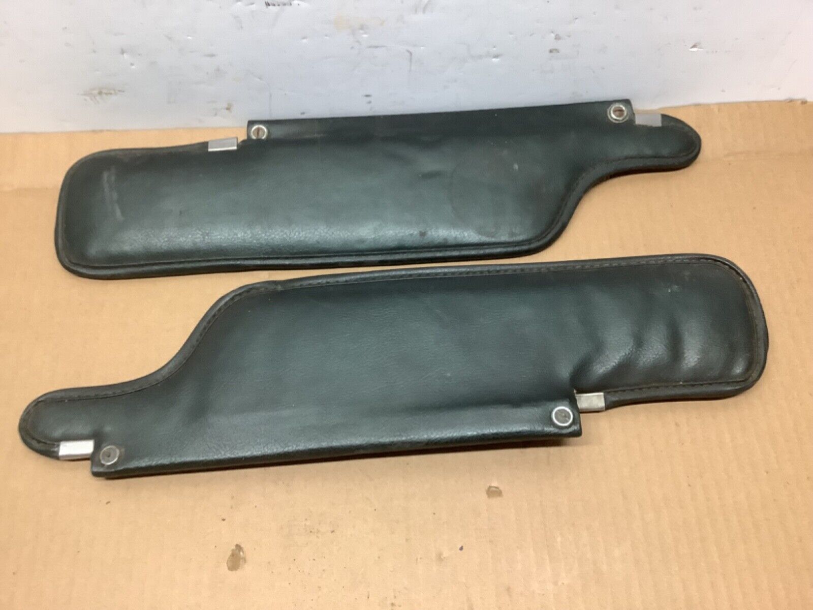 1963 - 1967 Corvette Sun Visors Set Green Daily drivers 1963 - 1967 Corvette Sun Visors Set Green Daily drivers