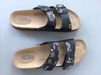 mudd floral sandals