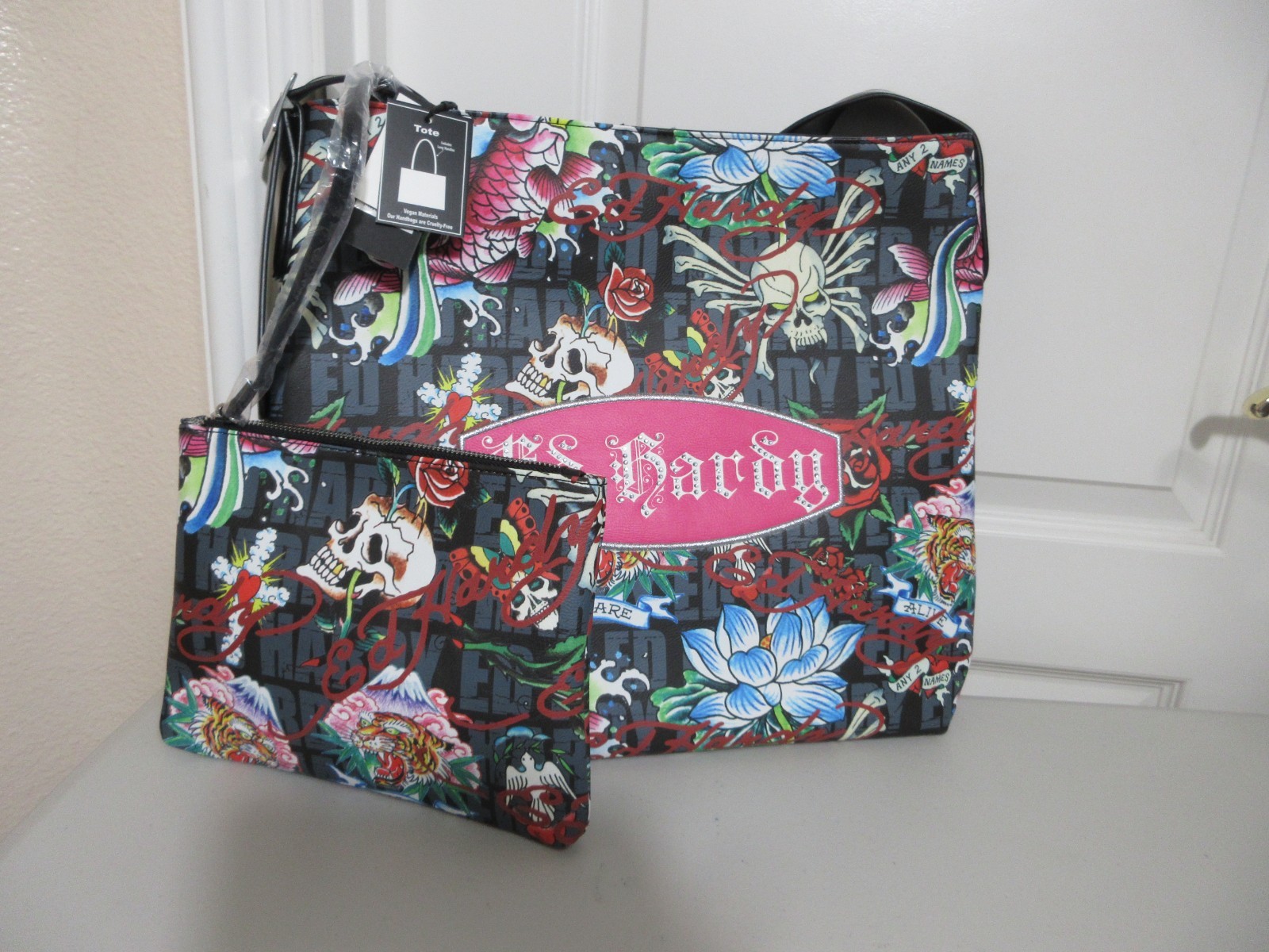 NWT ED HARDY ROSE/SKULL/RHINESTONES/TIGERS X-LARGE TOTE