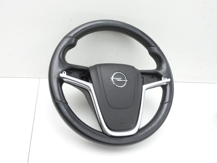 Opel Astra J GTC 11-18 Lenkrad Airbaglenkrad Opel Astra J GTC 11-18 16.11.2011 13351028 13351029 98729641YX... Bild 4