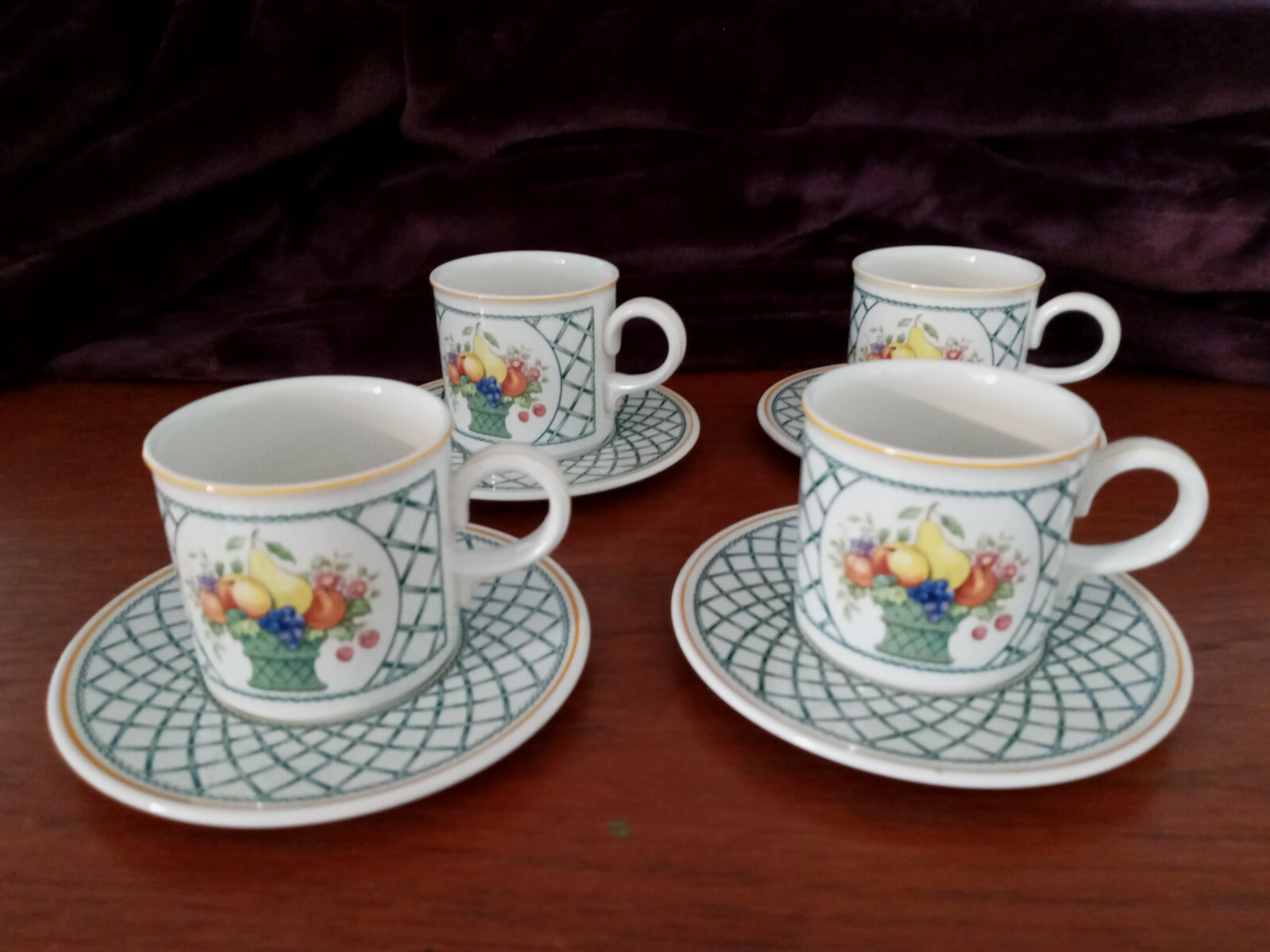 NEW Villeroy and Boch BASKET Pattern Small Rare Set of 4