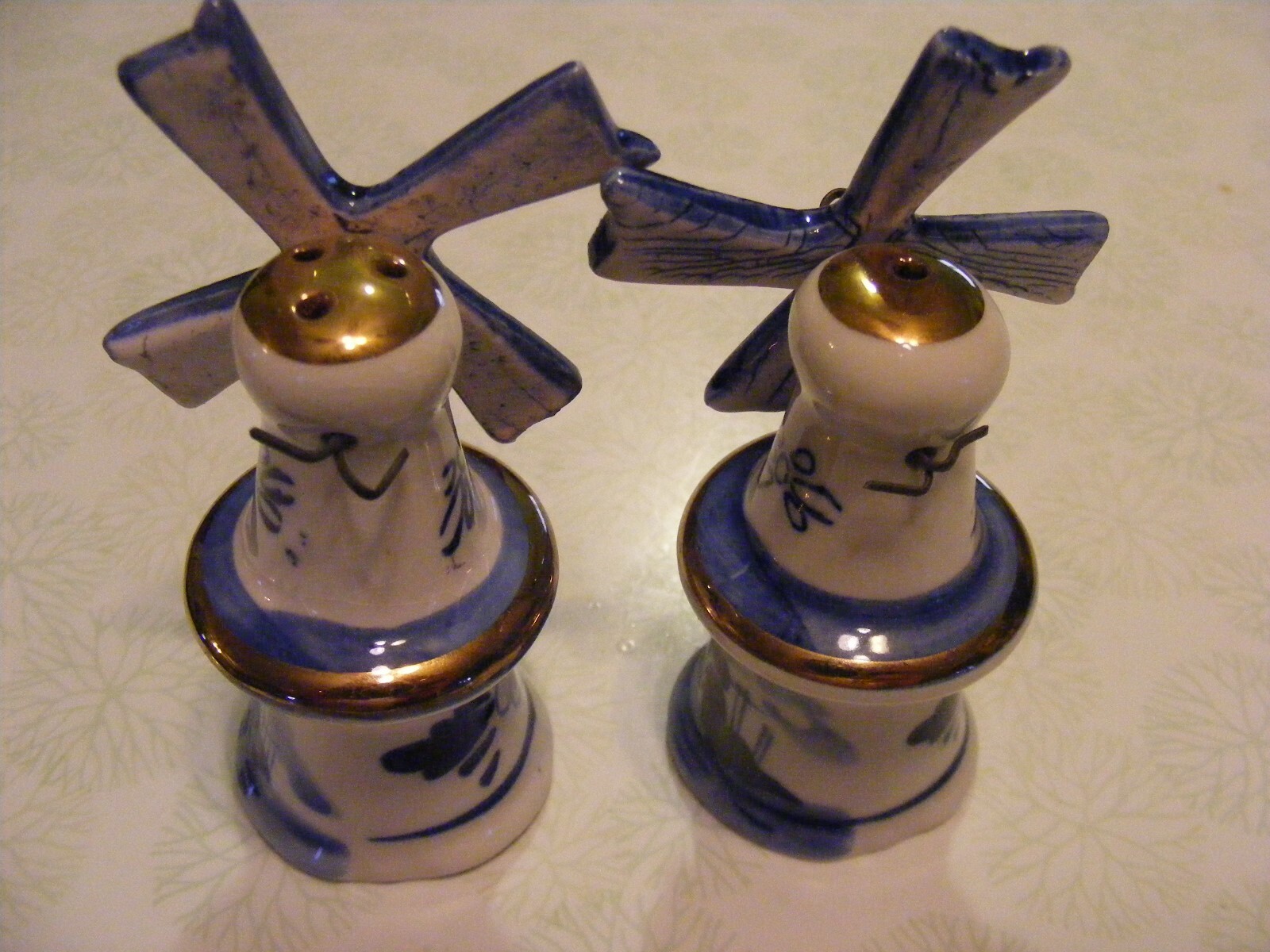 DUTCH WINDMILL SALT & PEPPER SHAKERS PORCELAIN WITH GOLD INLAY