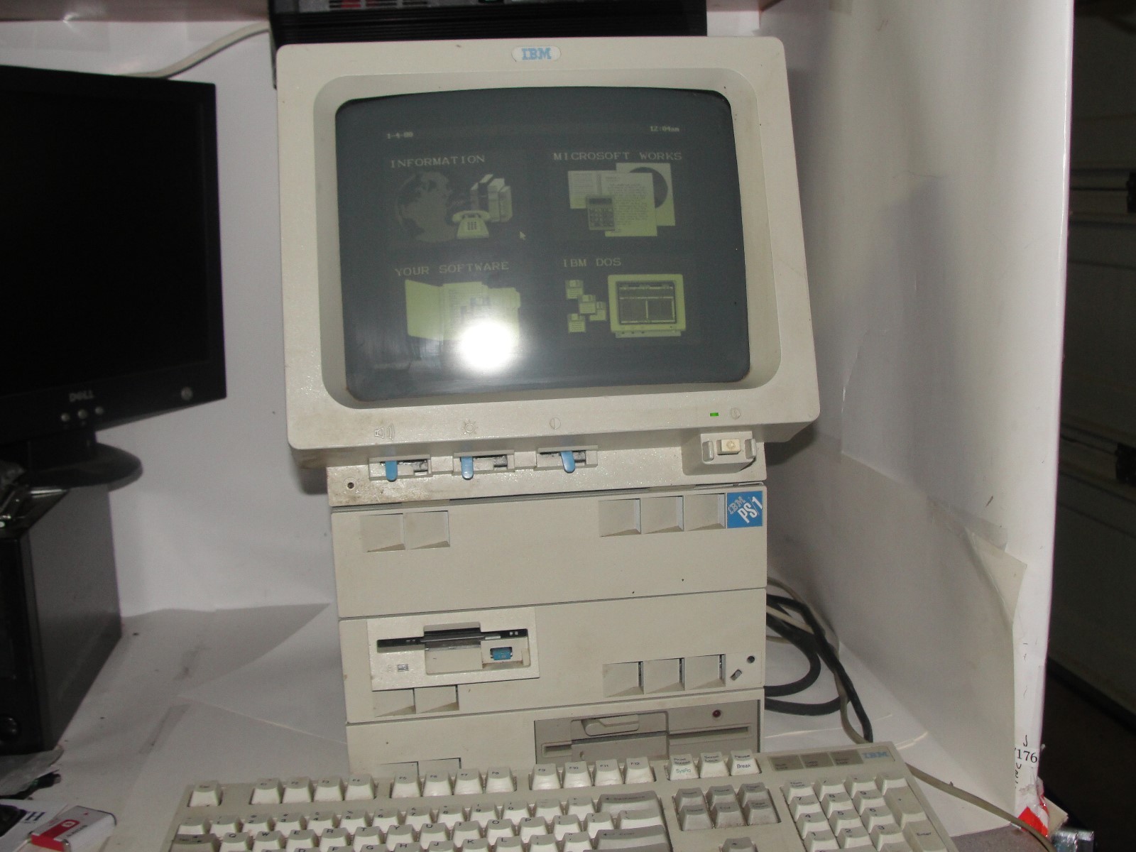 Vintage IBM PS1 Desktop Computer