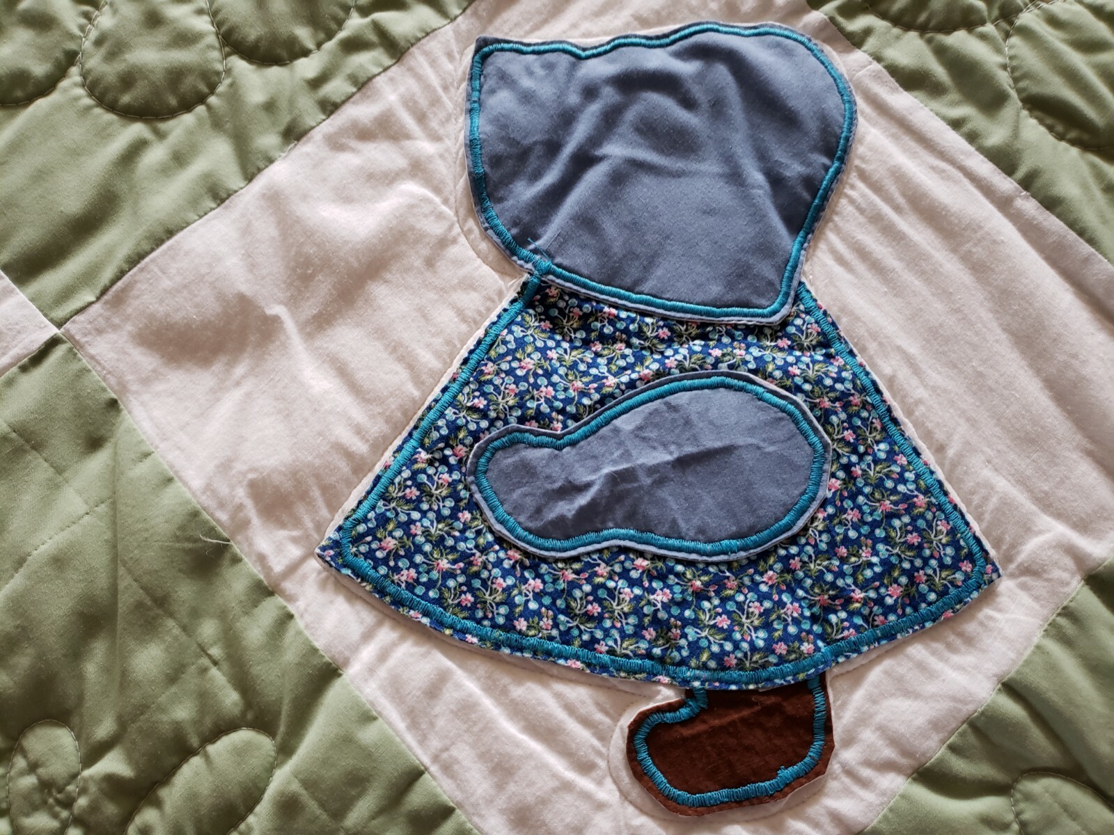 Vintage Sunbonnet Sue Quilt Never used 112