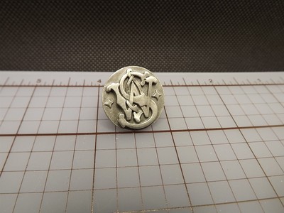 SMITH AND WESSON FIREARMS LOGO QUALITY MADE LAPEL HAT PIN PEWTER BRAND NEW 