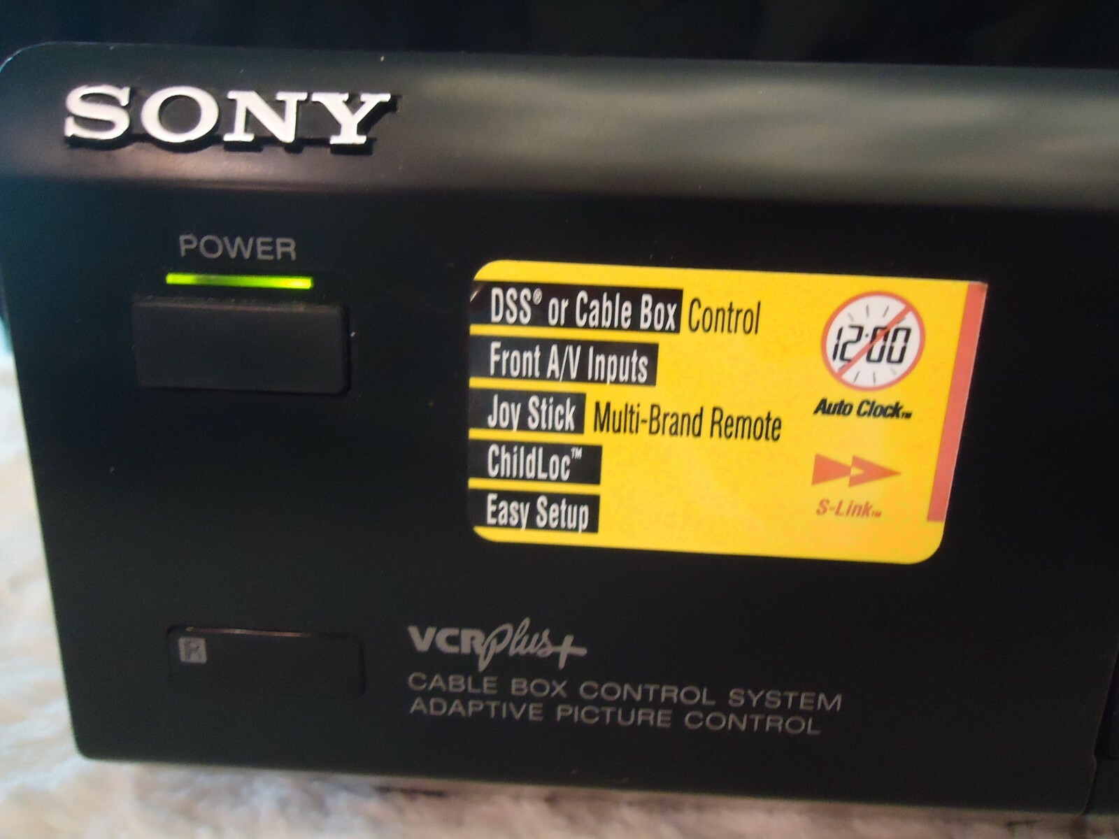 SONY HI-FI STEREO 4 HEAD VCR / AUTO HEAD CLEANER MODEL SLV-775HF ( no remote )