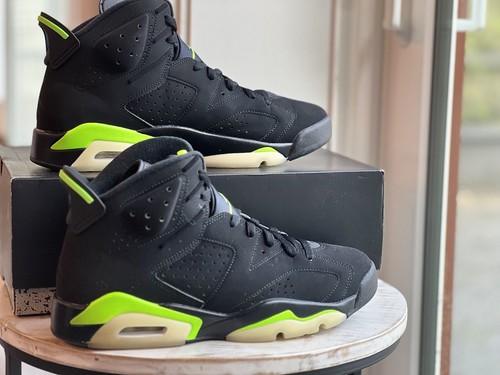 Size 10.5 - Jordan 6 Retro Electric Green 2021 VNDS