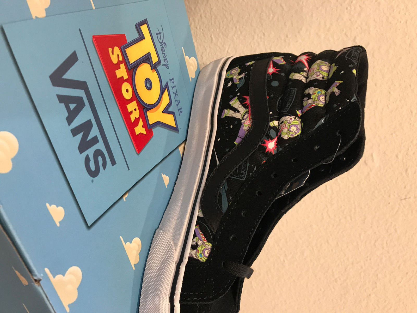 Pre-owned Vans Sk8-hi Reissue Toy Story Buzz Light Year Collectible $225 In Black