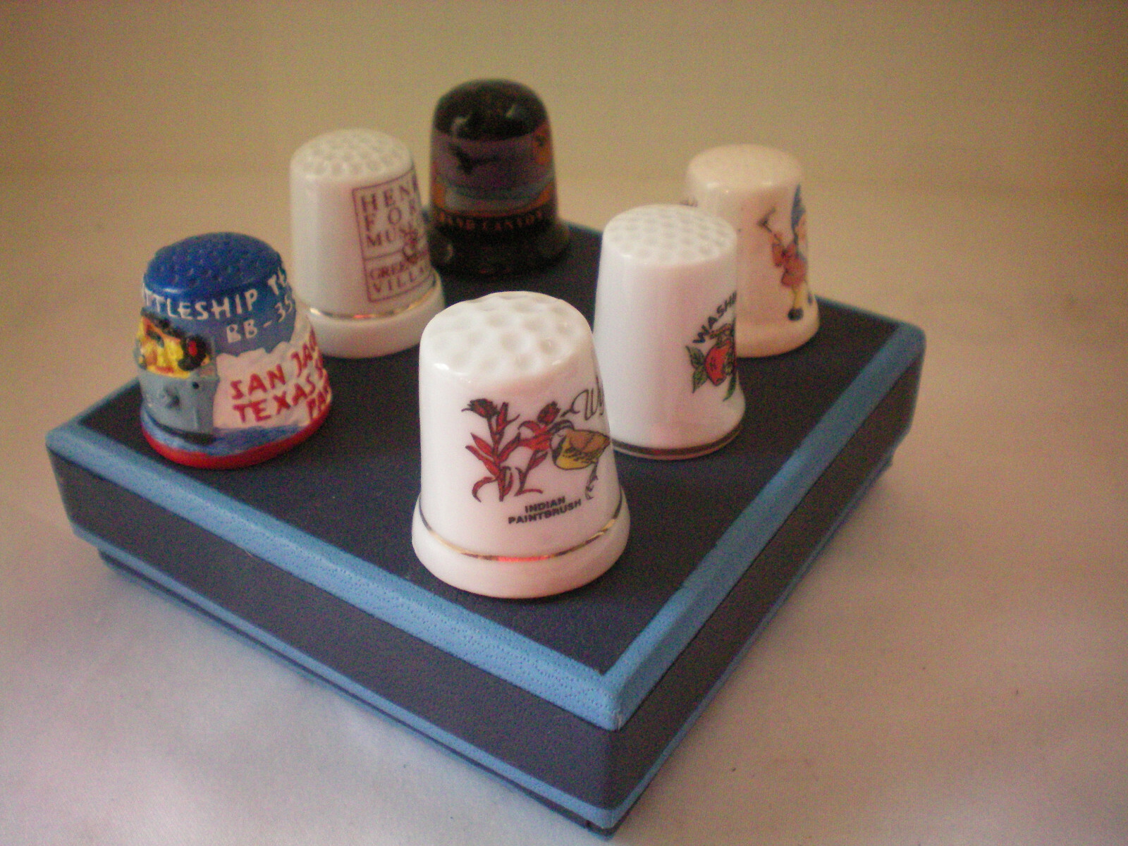 Lot of 6 Sewing Thimbles Collectible NICE