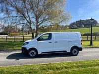 VAUXHALL VIVARO 1.5 TURBO D 120PS PRIME L1 SWB VAN 74 REG ONLY 41 MILES