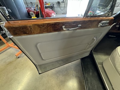 image 3 of interior