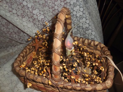 Cute Country Basket w/ Country Candle lamp & NEW 40