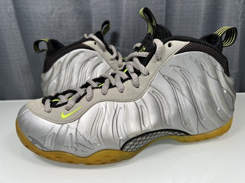 シューズ(男性用) NIKE AIR FOAMPOSITE ONE PRM SILVER VOLT Nike Air Foamposite One Premium (Metallic Silver/Volt
