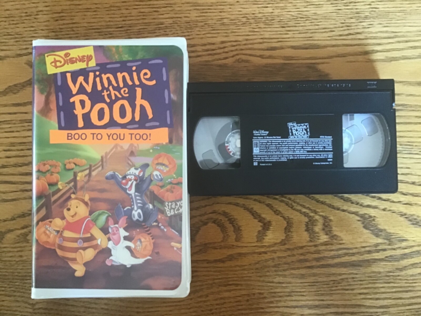 Disney Winnie the Pooh Boo to you Too! VHS 10563 clamshell